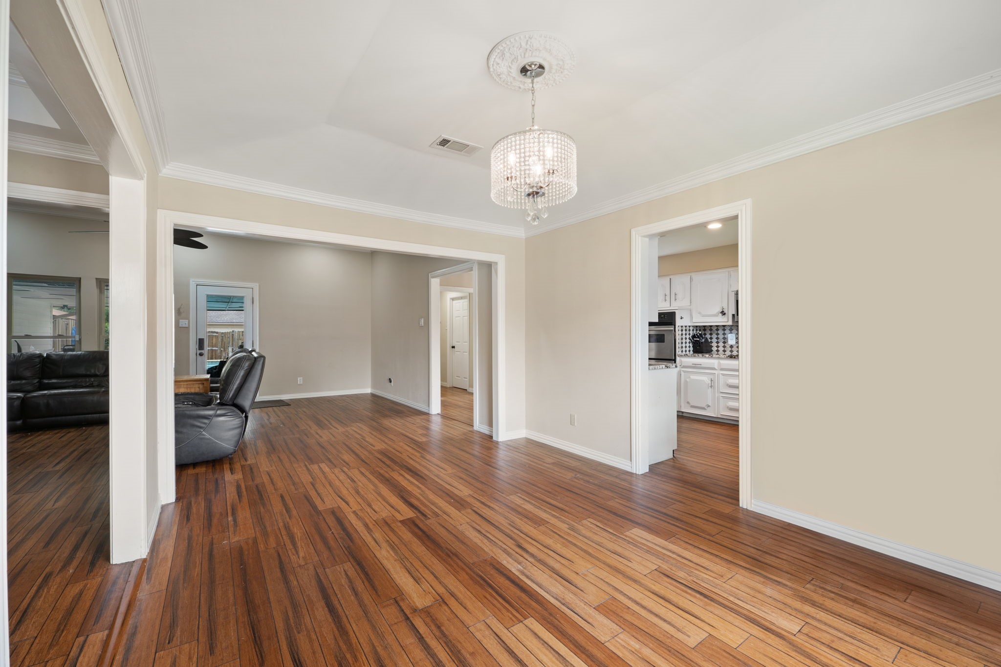 1947 Chesham Drive Carrollton TX 75007