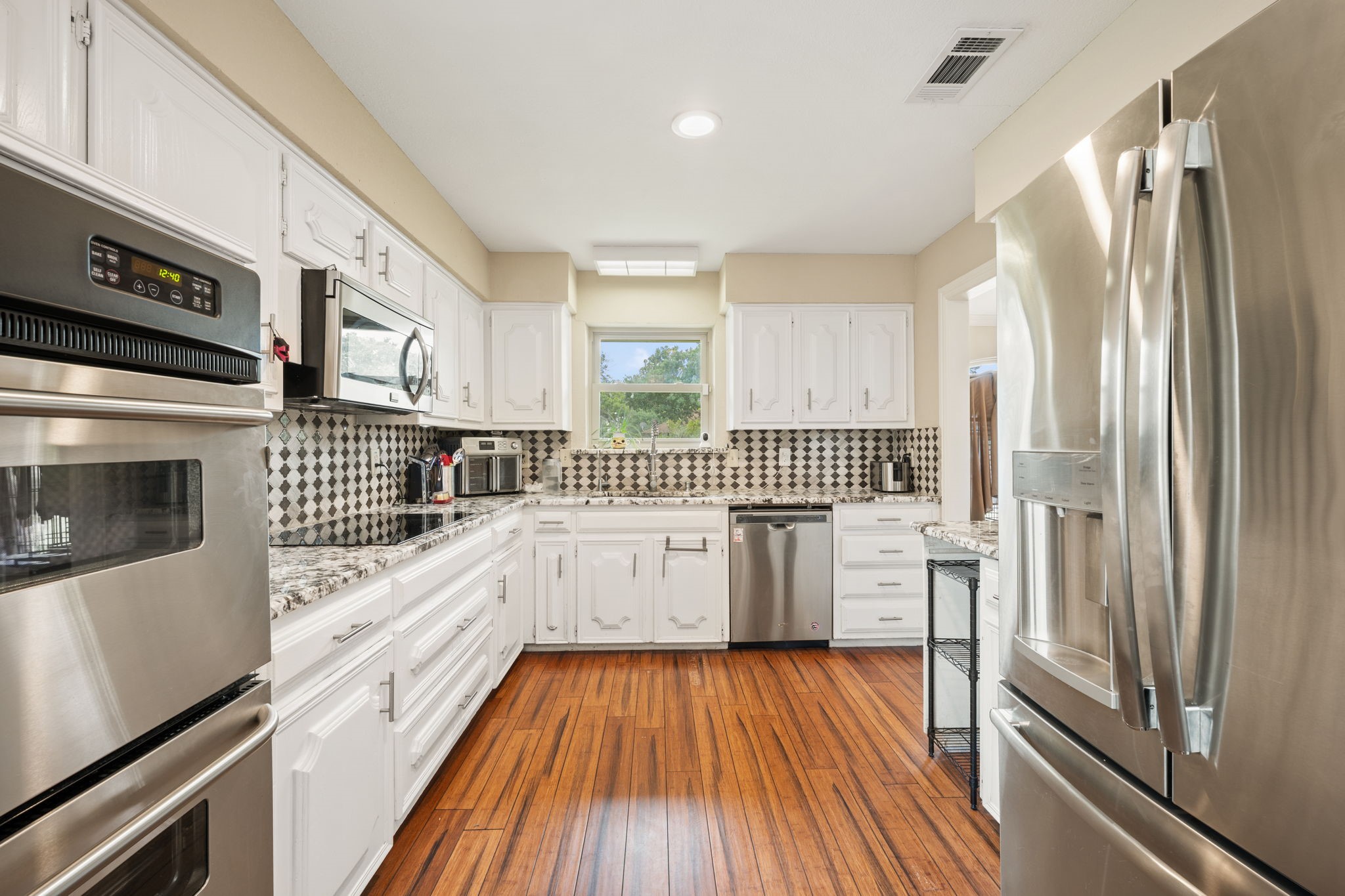 1947 Chesham Drive Carrollton TX 75007