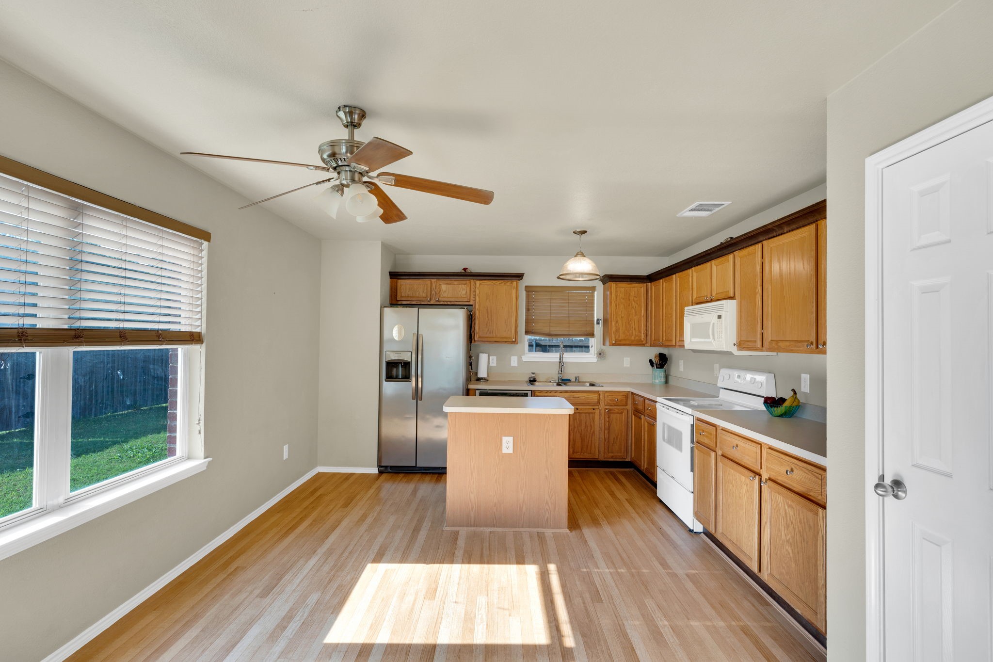131 Logan Lane Waxahachie TX 75165