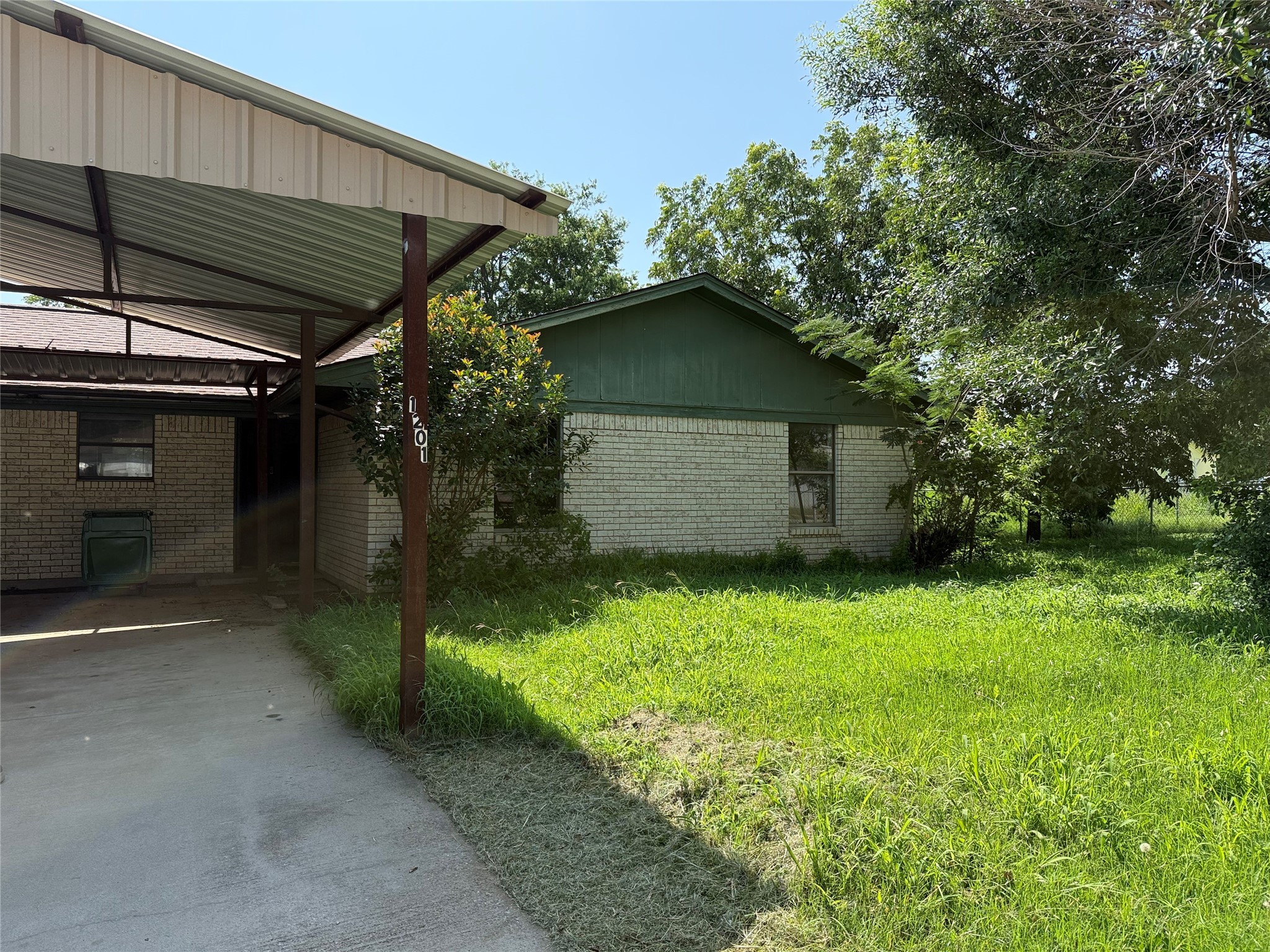 1201 SE 11th Avenue Mineral Wells TX 76067