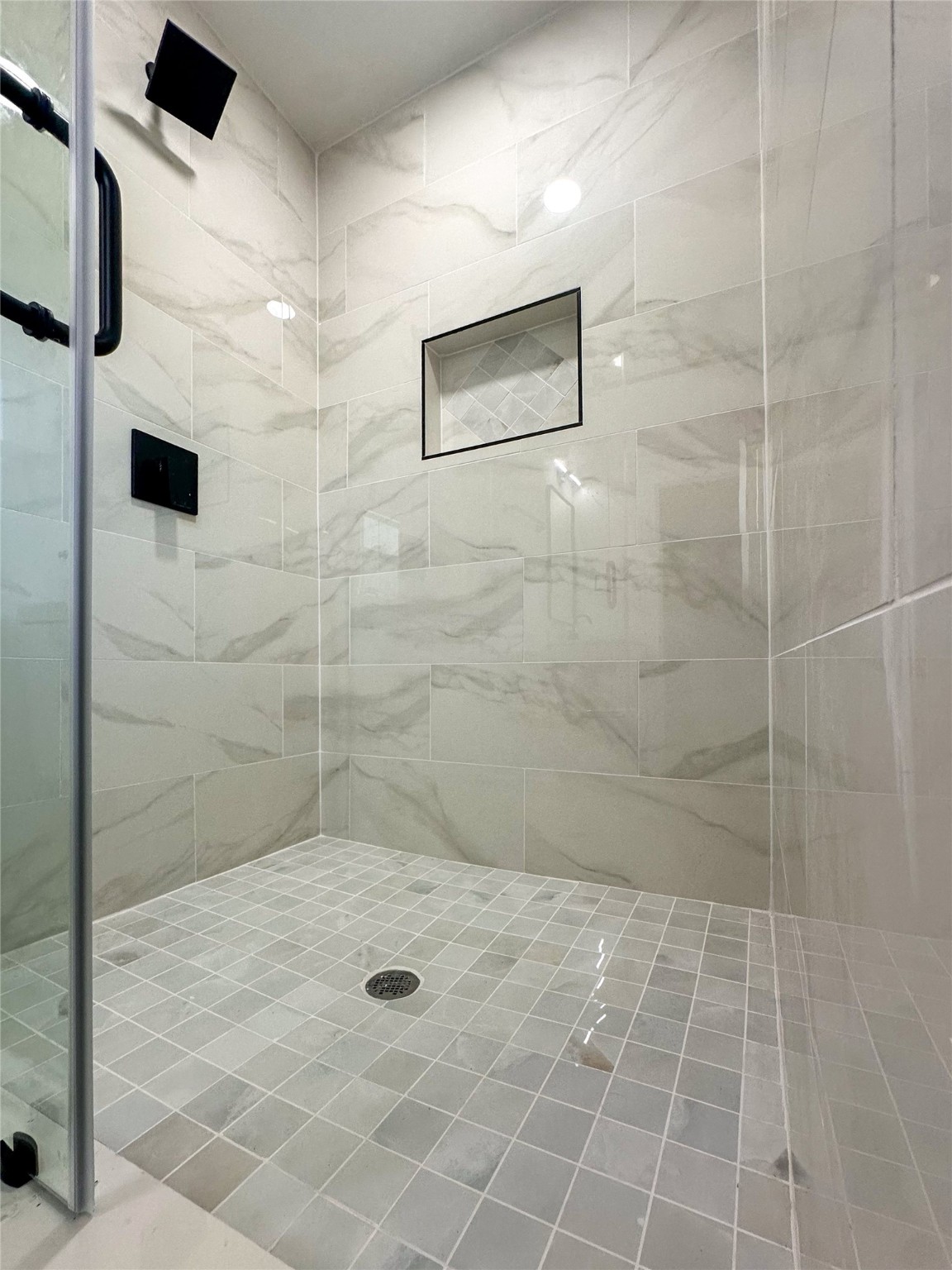 809 Longbeach Drive Garland TX 75043