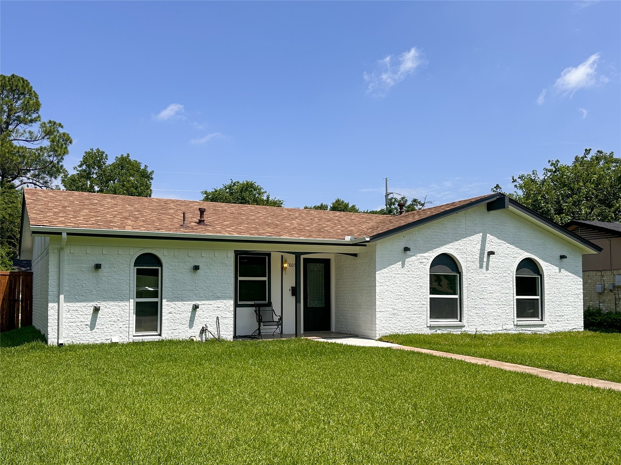 809 Longbeach Drive Garland TX 75043