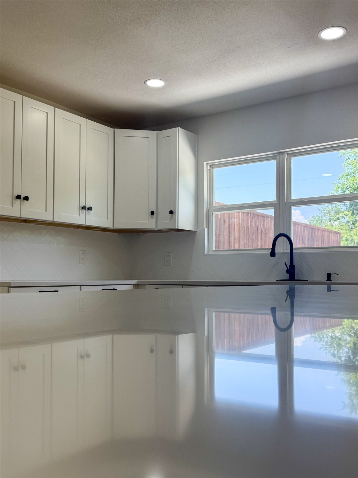 809 Longbeach Drive Garland TX 75043