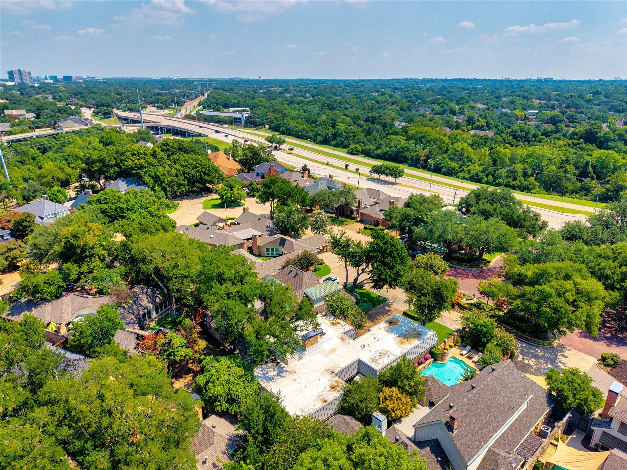 16001 Chalfont Circle Dallas TX 75248