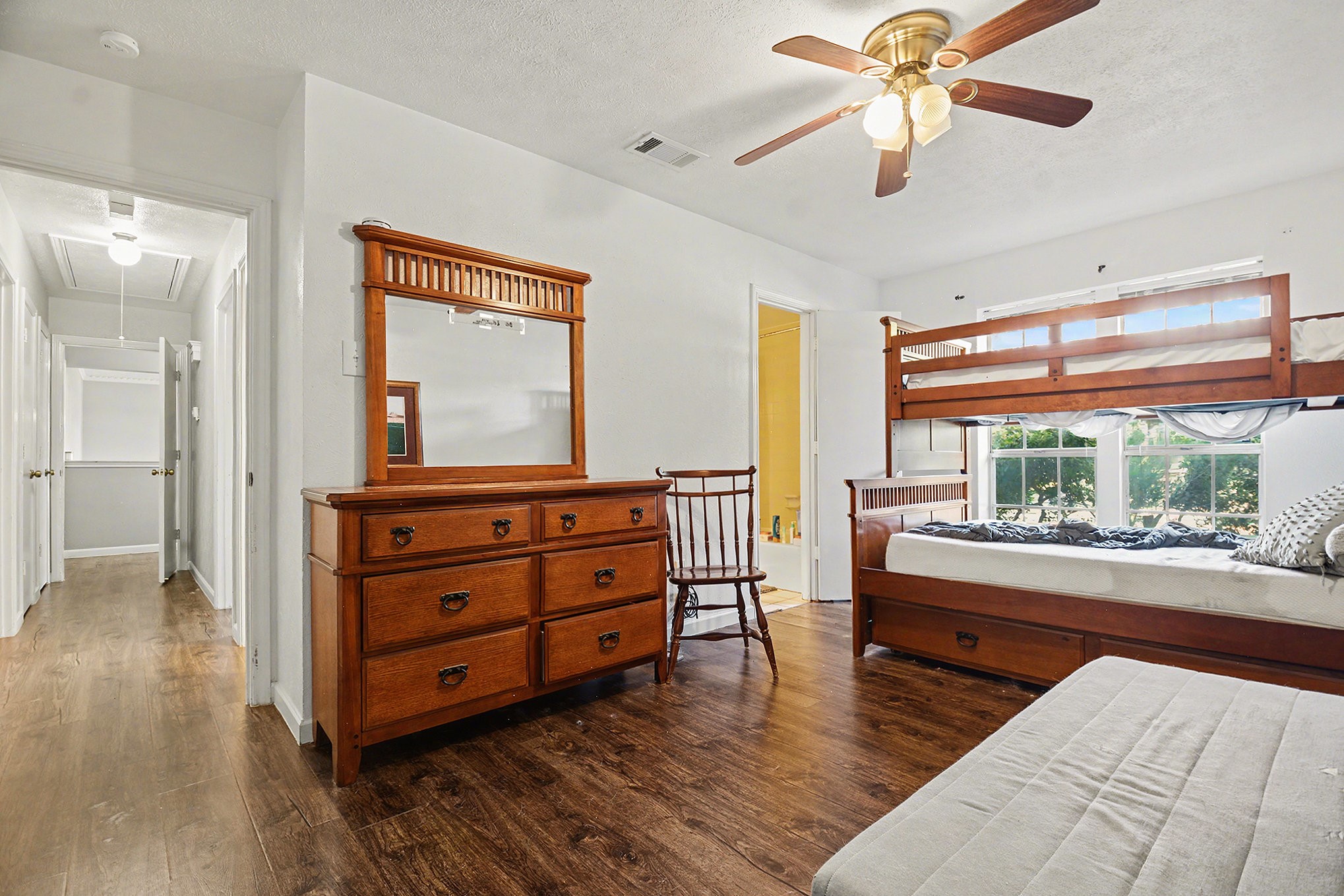 602 Wentworth Drive Richardson TX 75081
