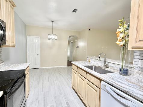 1987 Castle Drive Garland TX 75040