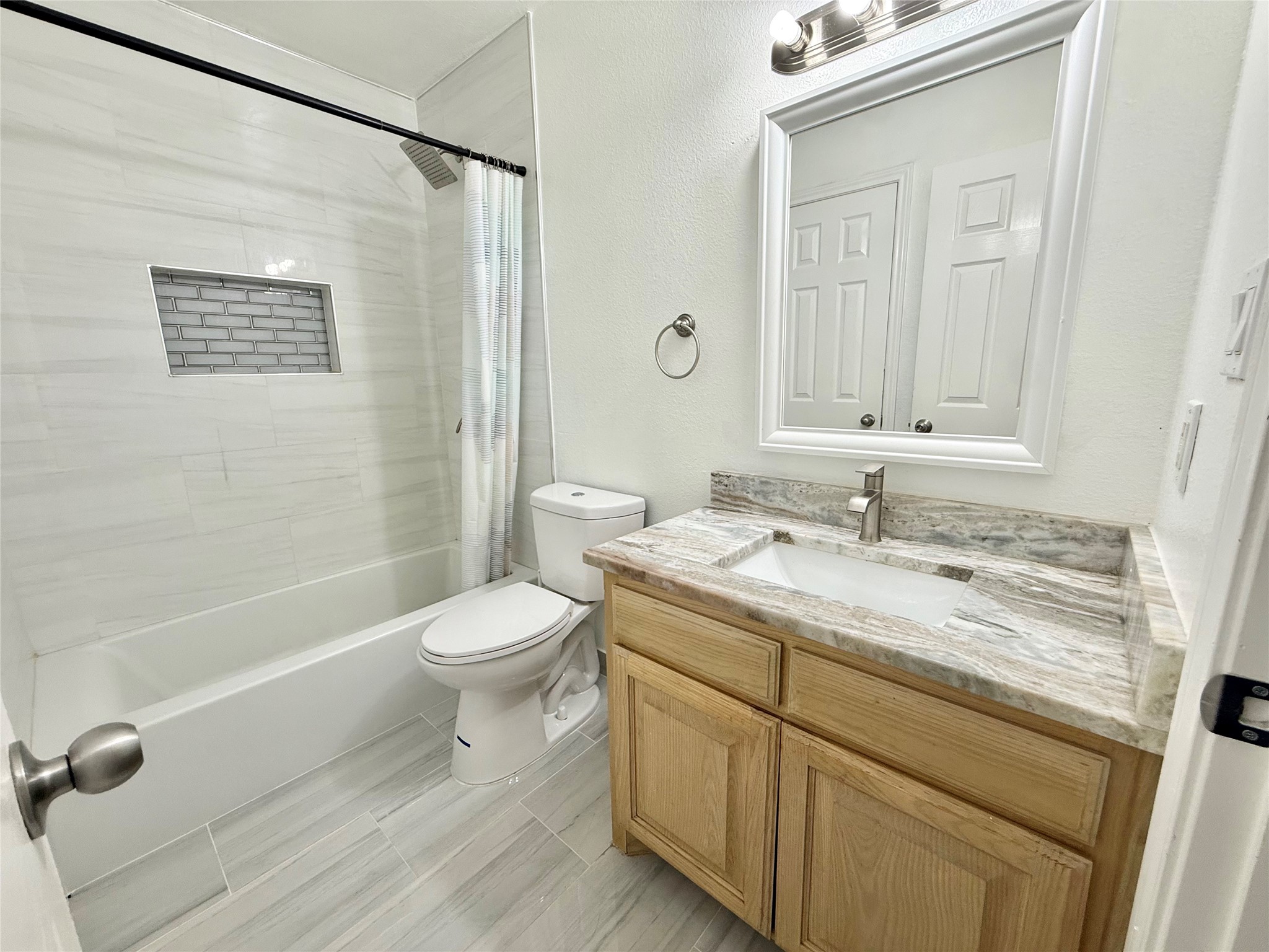 1987 Castle Drive Garland TX 75040