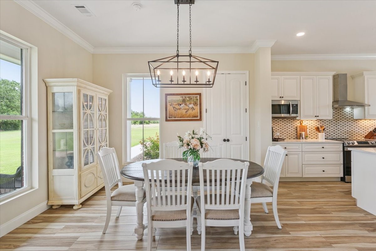 445 W Lcr 424 Groesbeck TX 76642