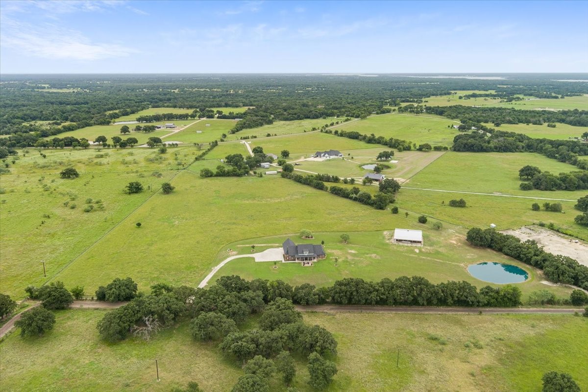 445 W Lcr 424 Groesbeck TX 76642