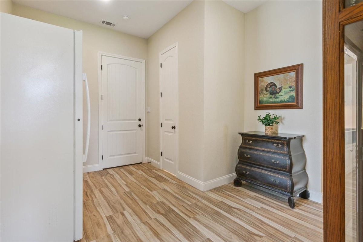 445 W Lcr 424 Groesbeck TX 76642
