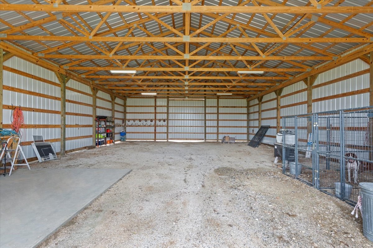 445 W Lcr 424 Groesbeck TX 76642
