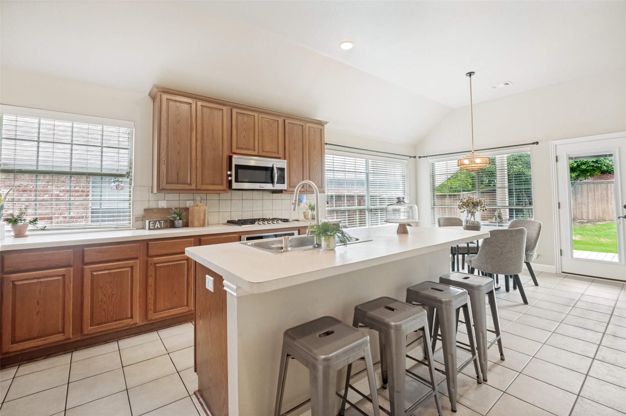 2615 Elliott Avenue Mansfield TX 76063