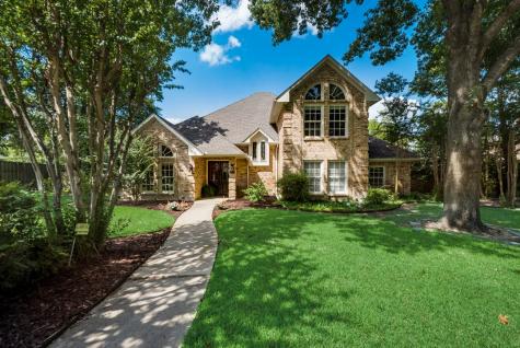 1424 Country Ridge Drive Desoto TX 75115