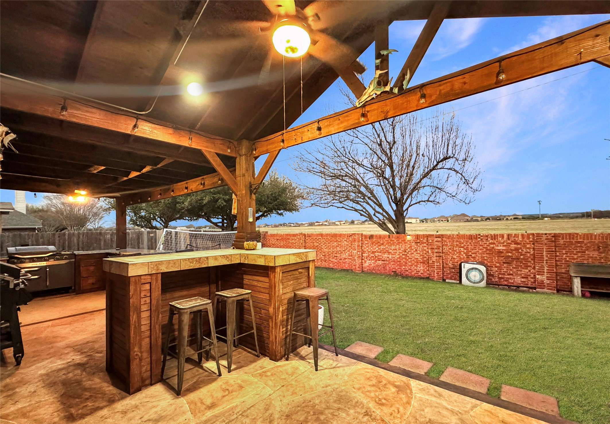 5228 Lake Grove Drive Grand Prairie TX 75052