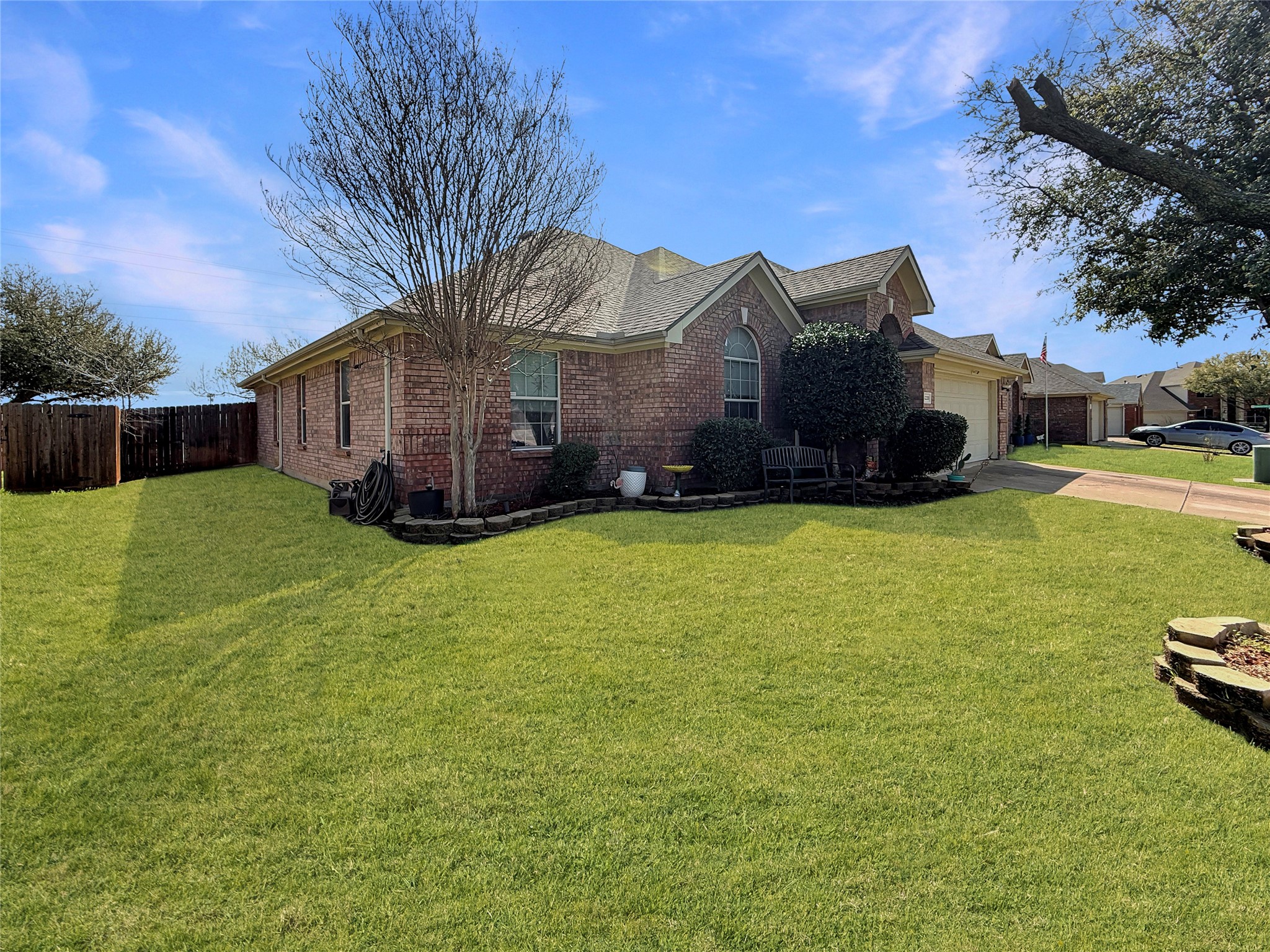 5228 Lake Grove Drive Grand Prairie TX 75052