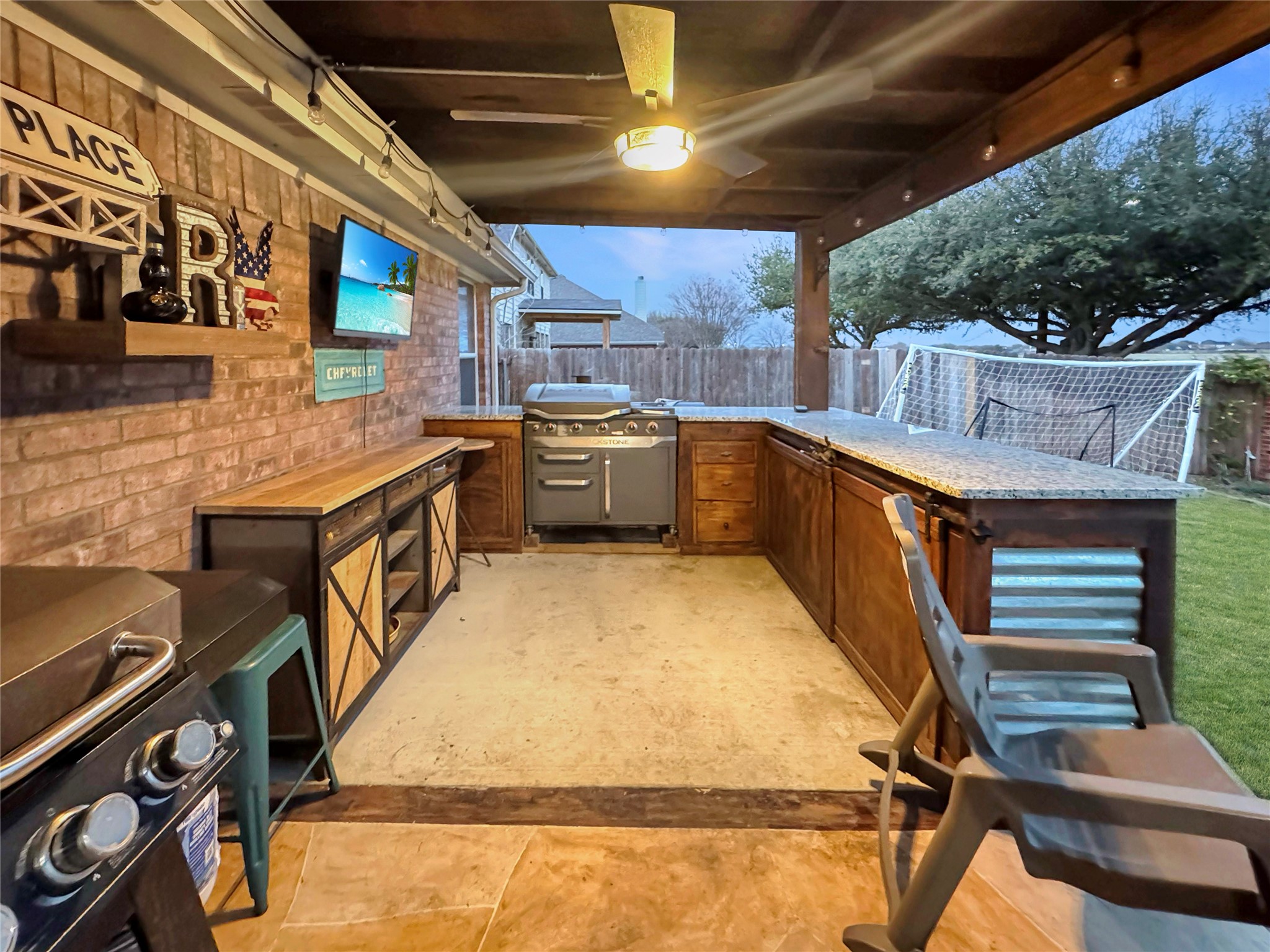 5228 Lake Grove Drive Grand Prairie TX 75052
