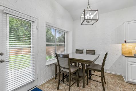 2017 Kenny Court Lewisville TX 75067