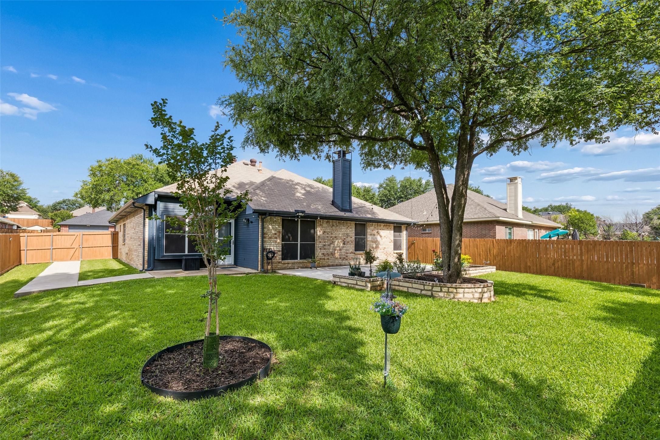 2017 Kenny Court Lewisville TX 75067