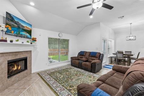 2017 Kenny Court Lewisville TX 75067
