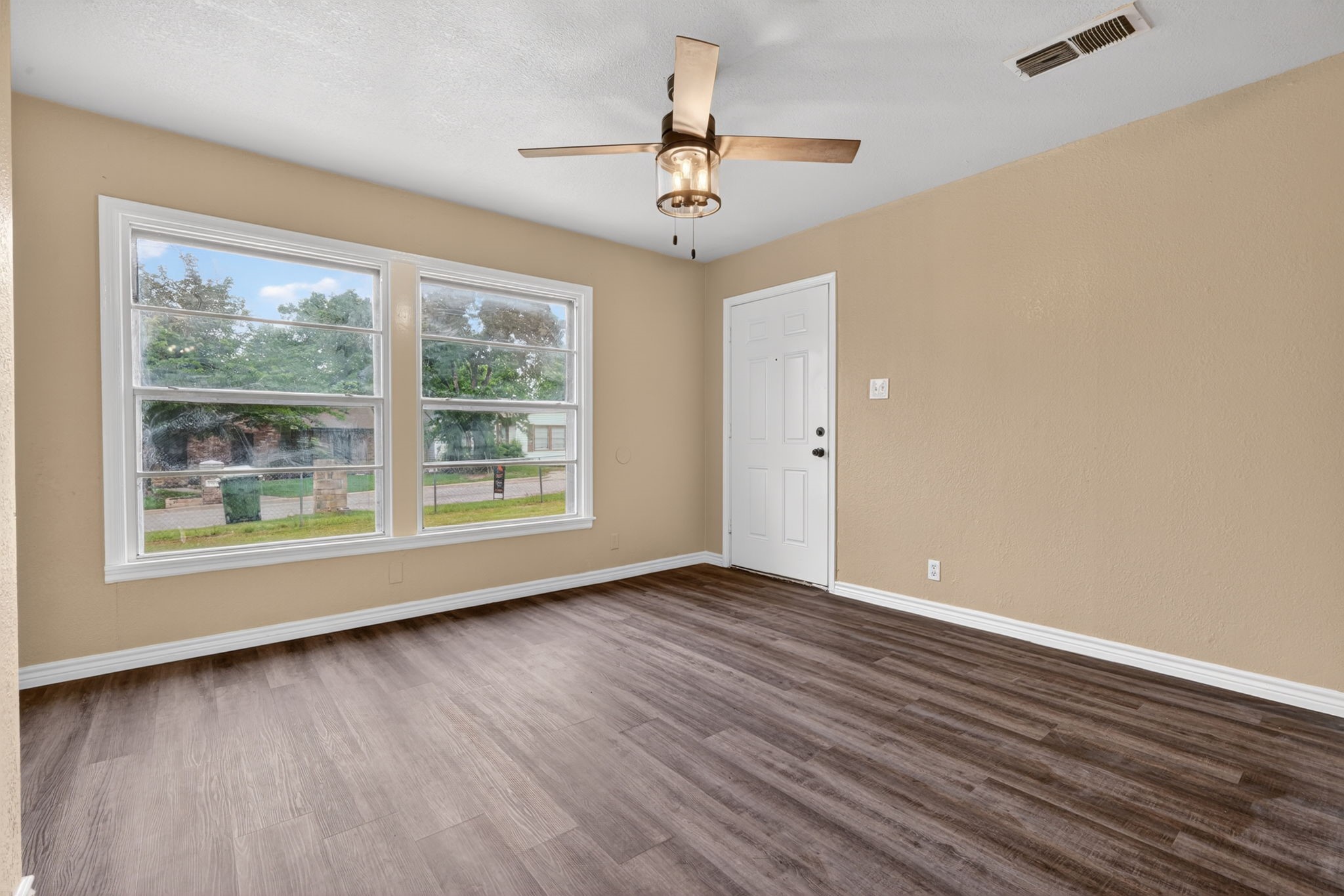 1900 SE 19th Street Mineral Wells TX 76067