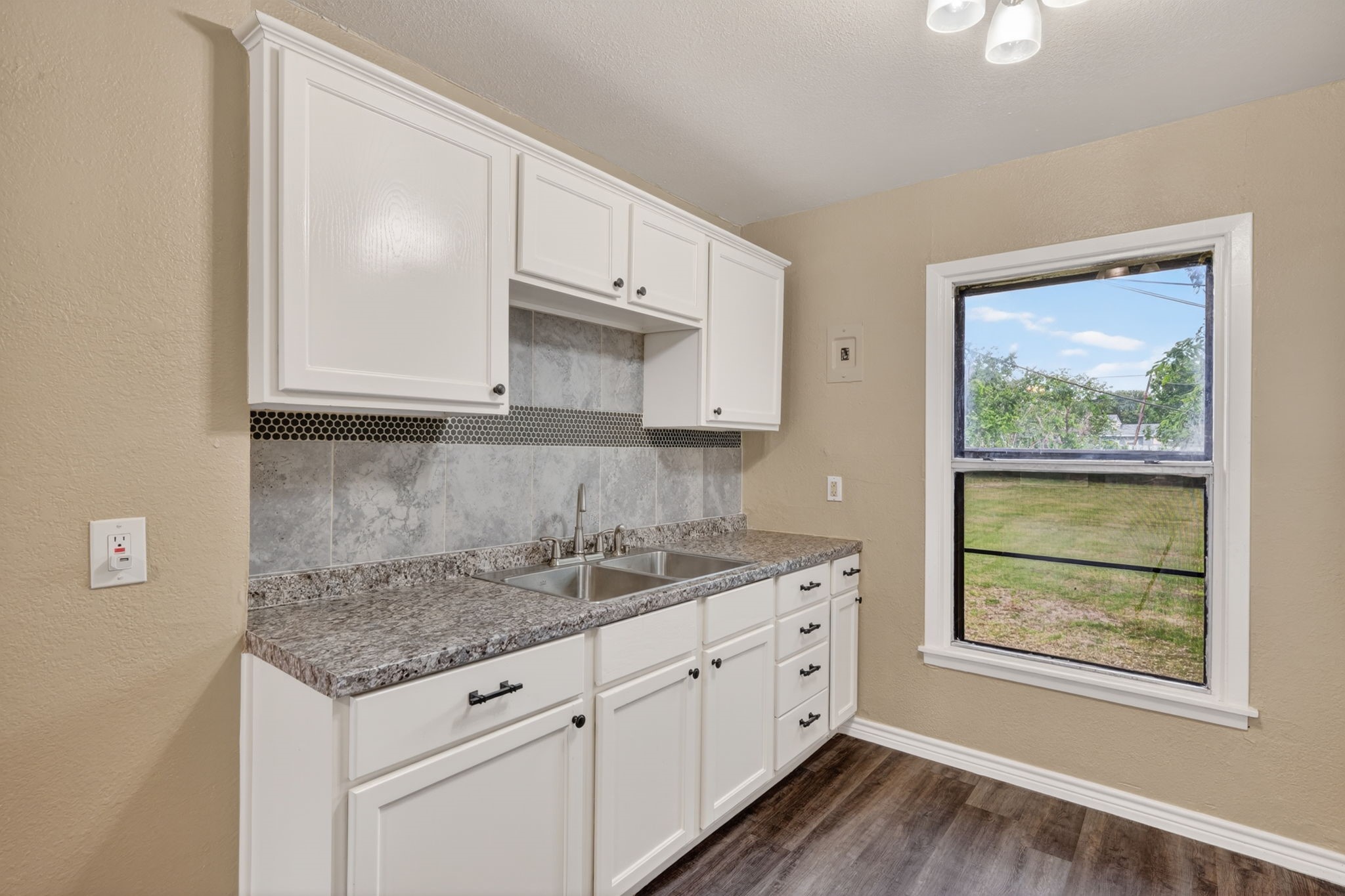 1900 SE 19th Street Mineral Wells TX 76067