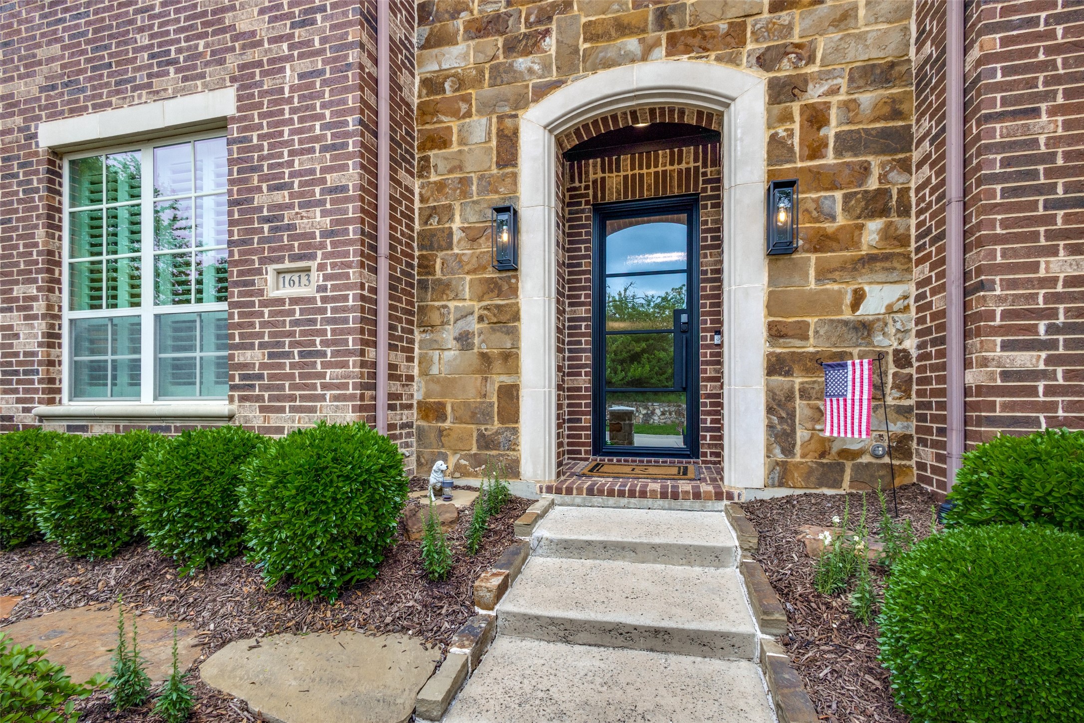 1613 Riviera Lane Southlake TX 76092