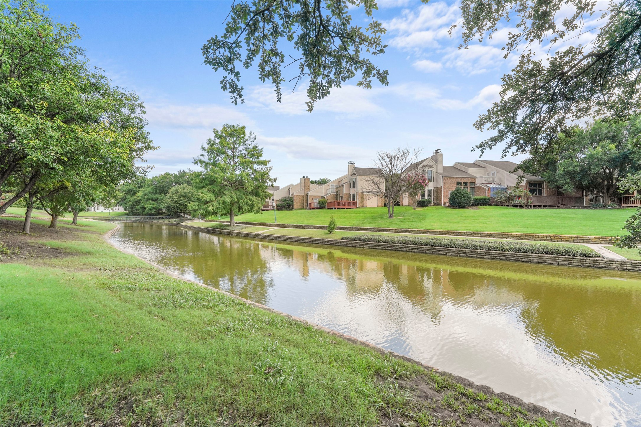 304 Riverwalk Lane Irving TX 75063