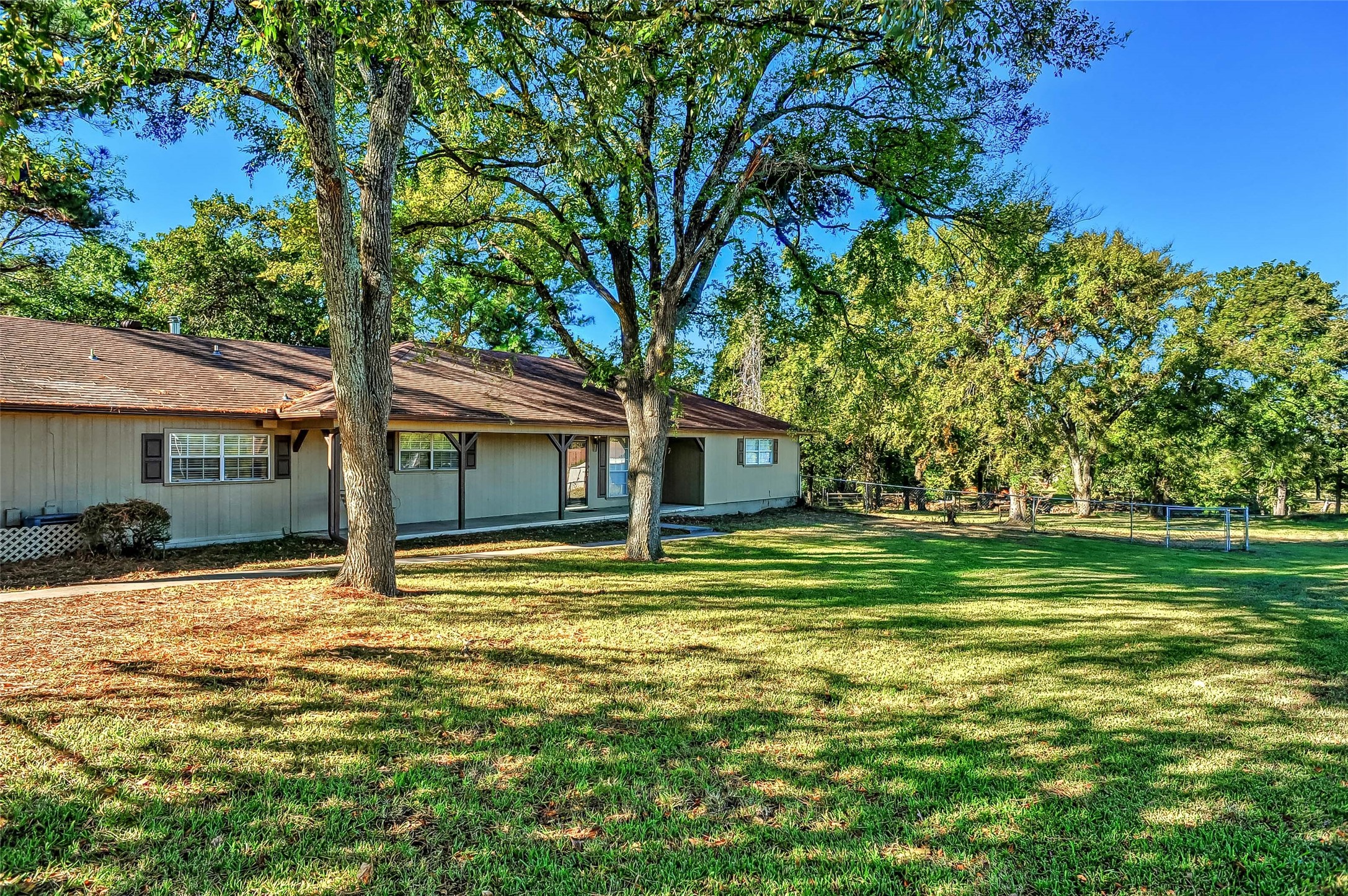532 Shawnee Trail Whitesboro TX 76273