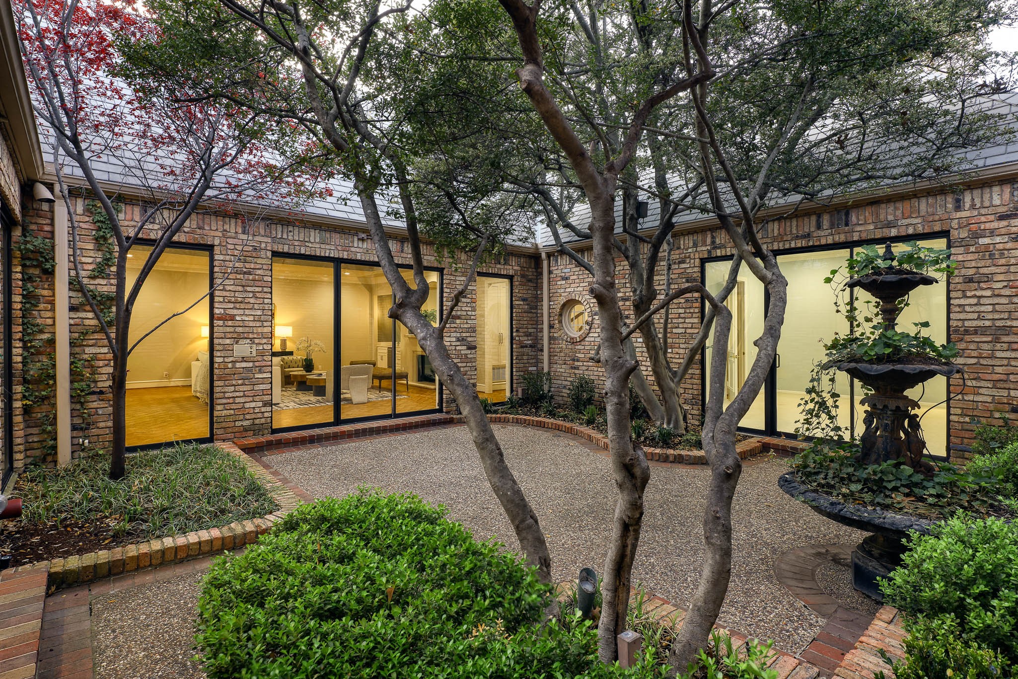 29 Saint Laurent Place Dallas TX 75225