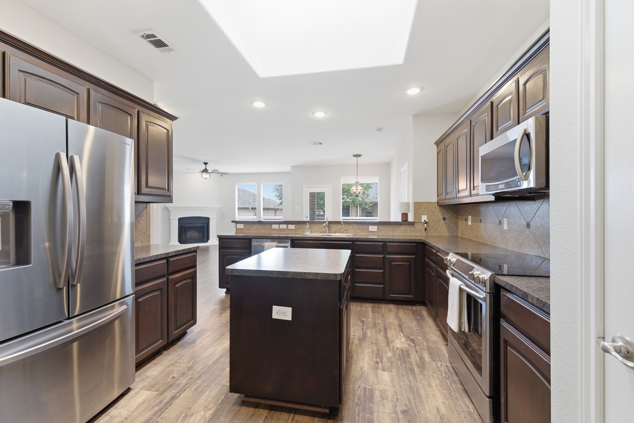 10856 Middleglen Road Fort Worth TX 76052