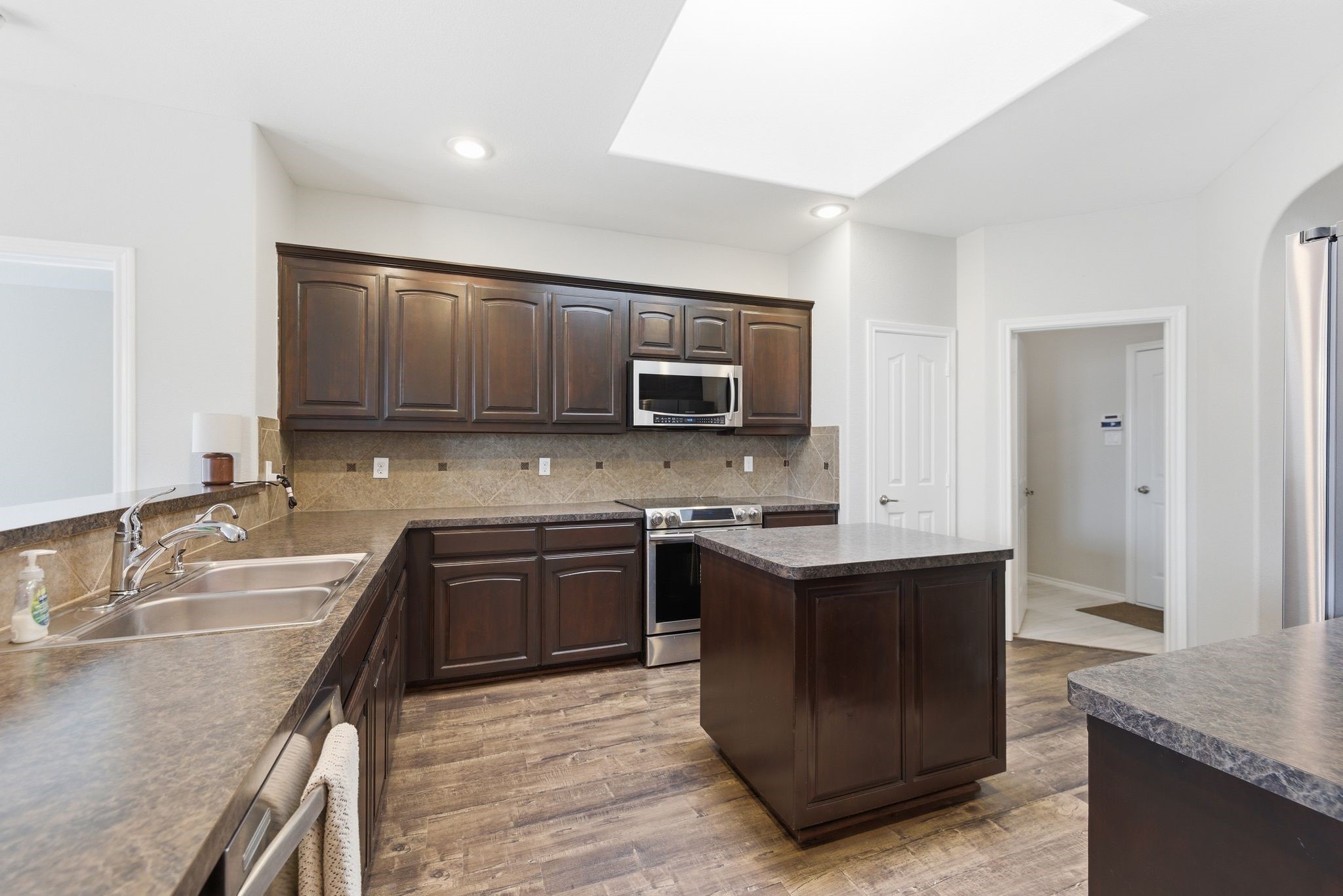 10856 Middleglen Road Fort Worth TX 76052