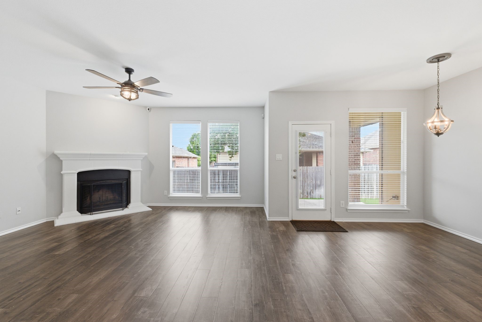 10856 Middleglen Road Fort Worth TX 76052
