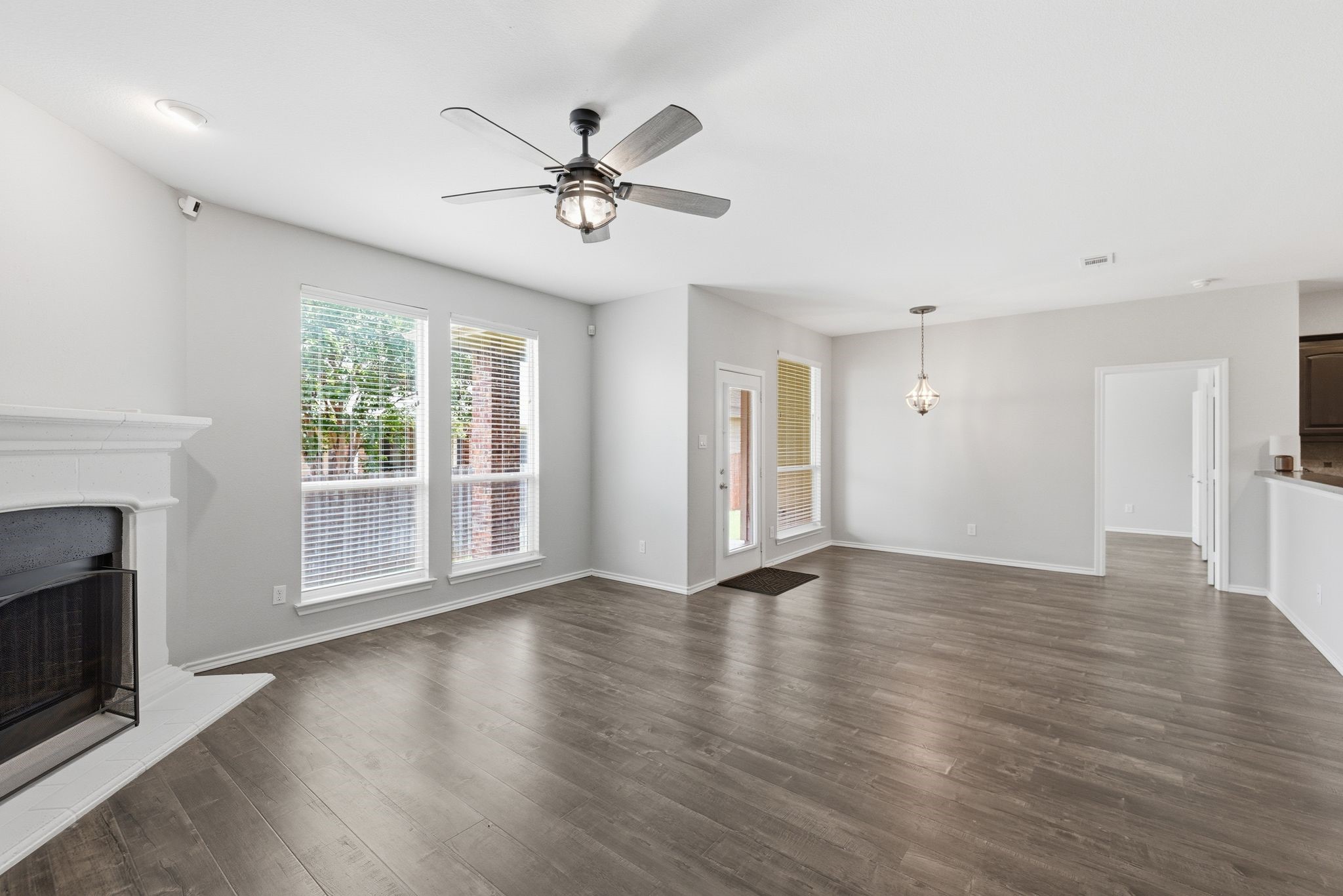 10856 Middleglen Road Fort Worth TX 76052