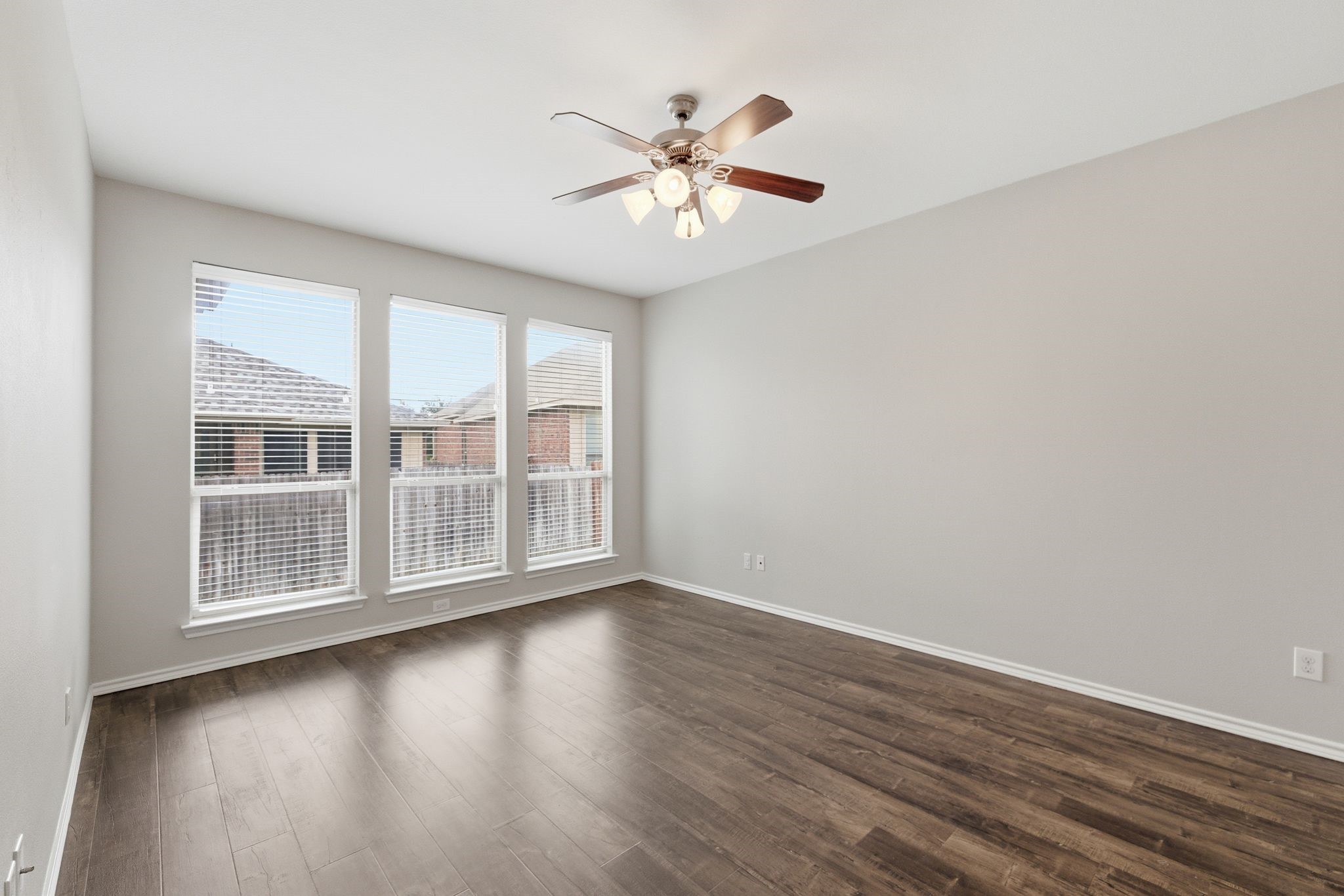 10856 Middleglen Road Fort Worth TX 76052