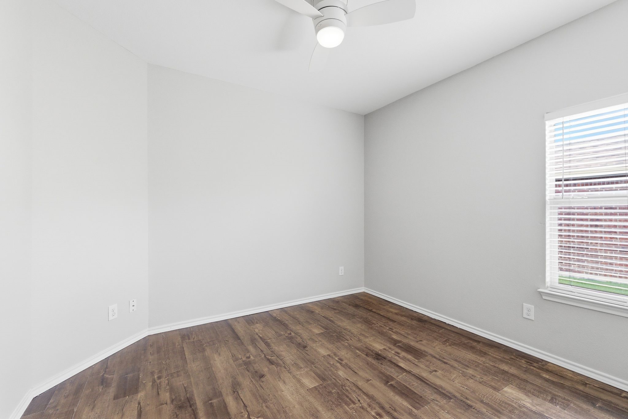 10856 Middleglen Road Fort Worth TX 76052