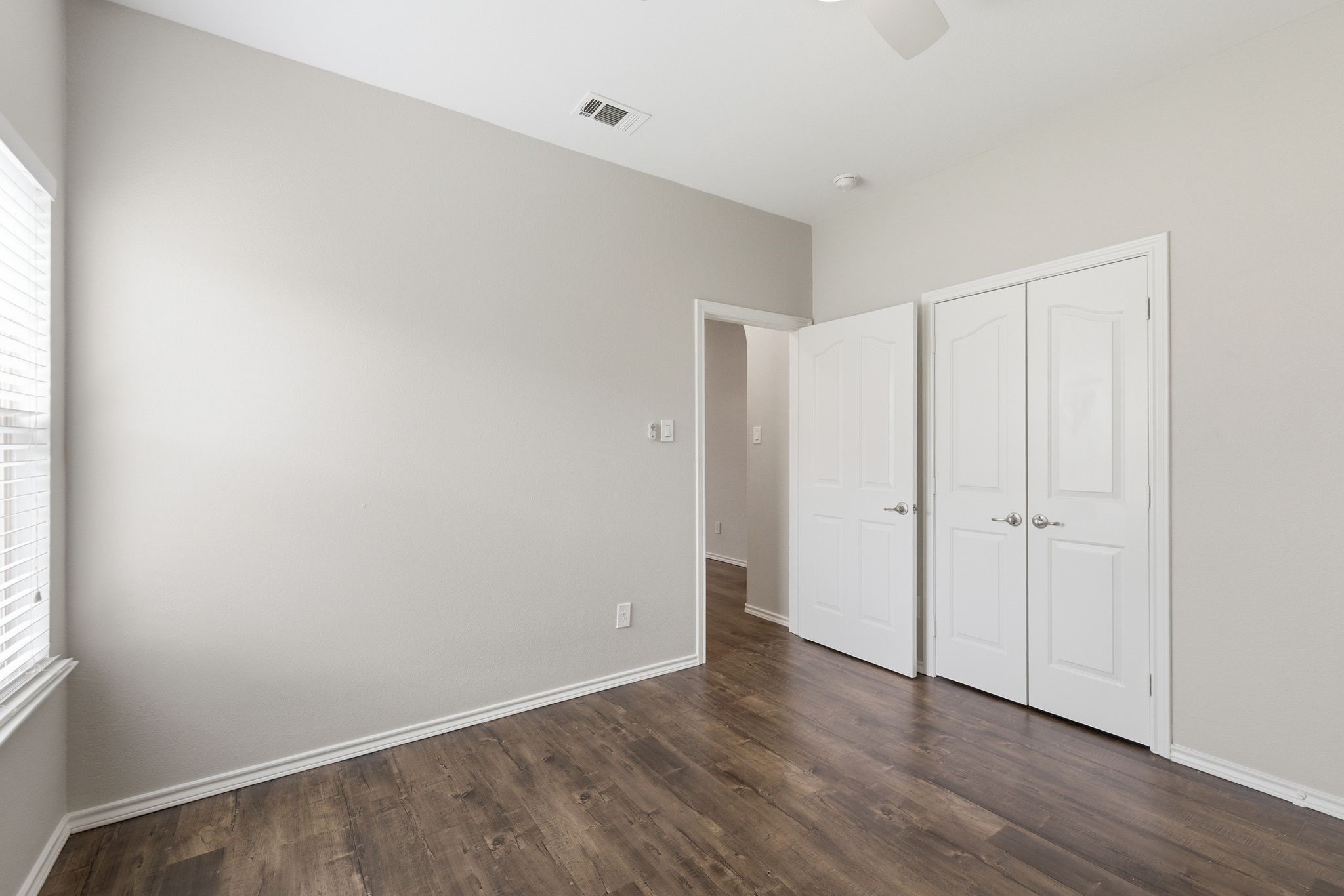 10856 Middleglen Road Fort Worth TX 76052