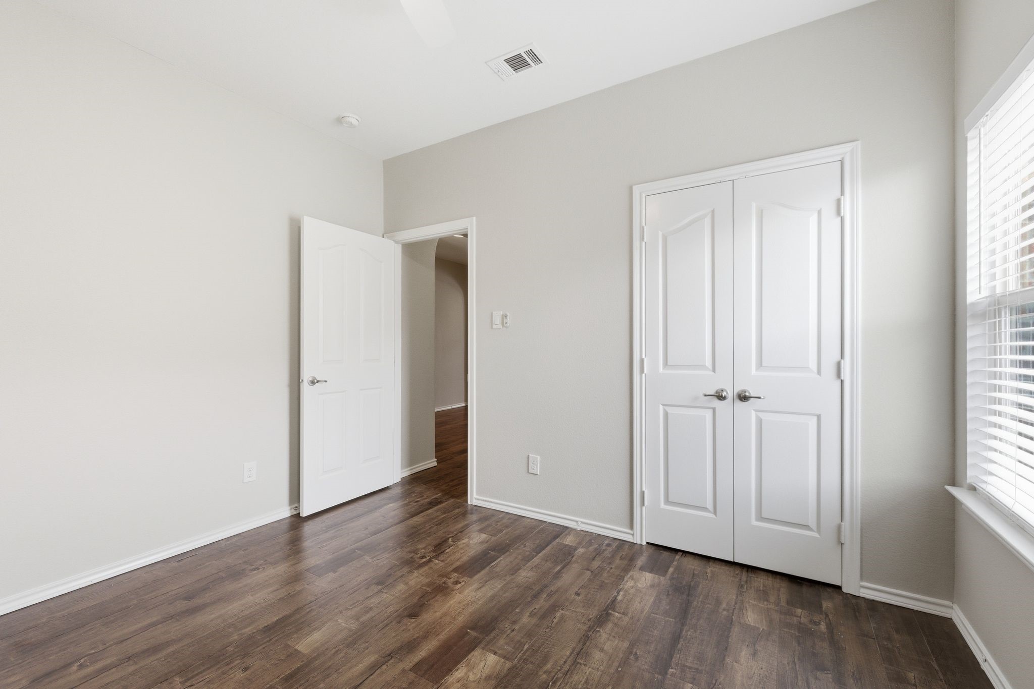 10856 Middleglen Road Fort Worth TX 76052