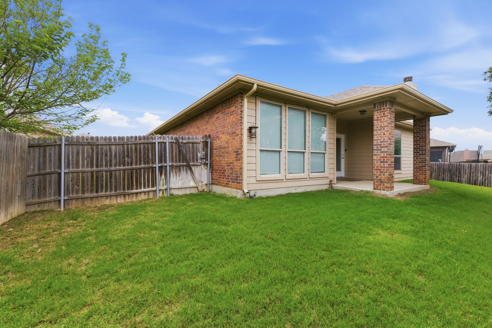 10856 Middleglen Road Fort Worth TX 76052