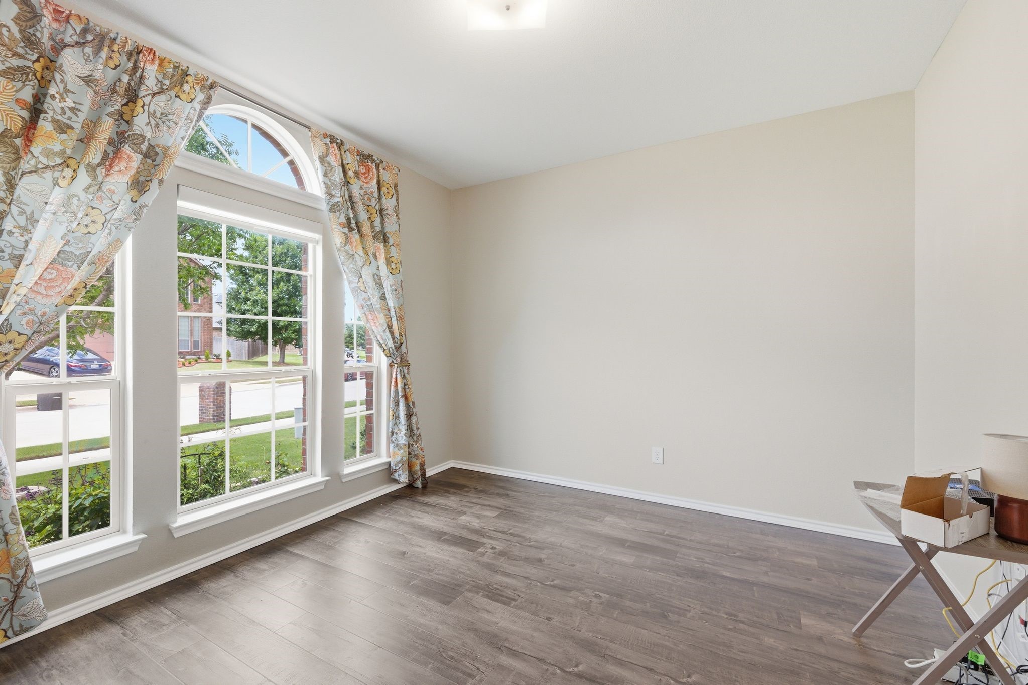 10856 Middleglen Road Fort Worth TX 76052