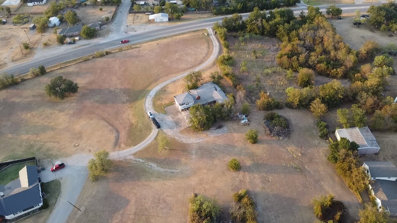 1115 W Belknap Jacksboro TX 76458