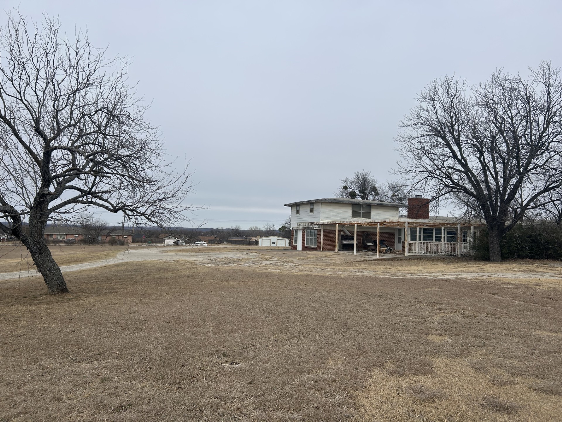 1115 W Belknap Jacksboro TX 76458