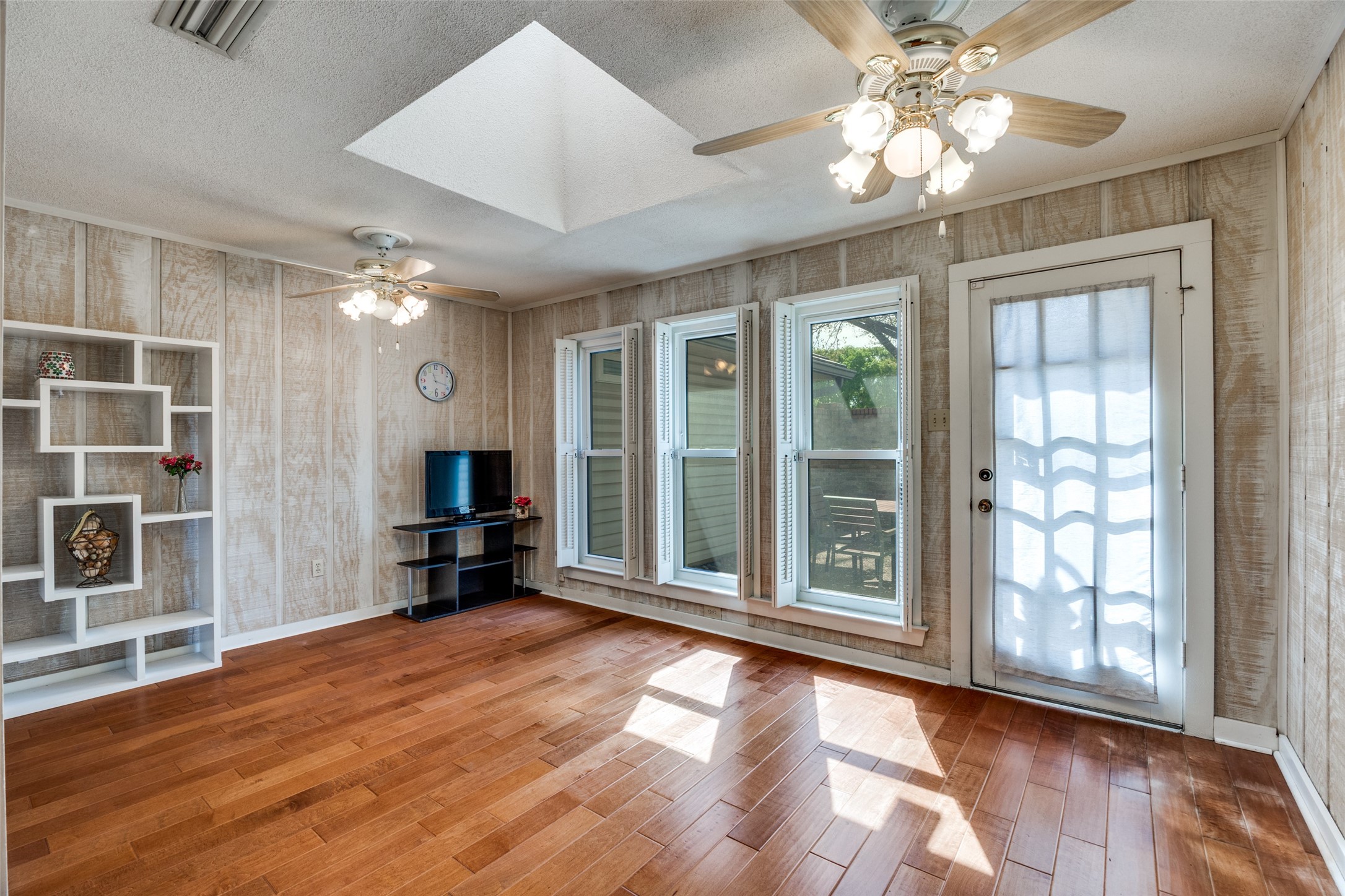 504 Chaffee Drive Arlington TX 76006