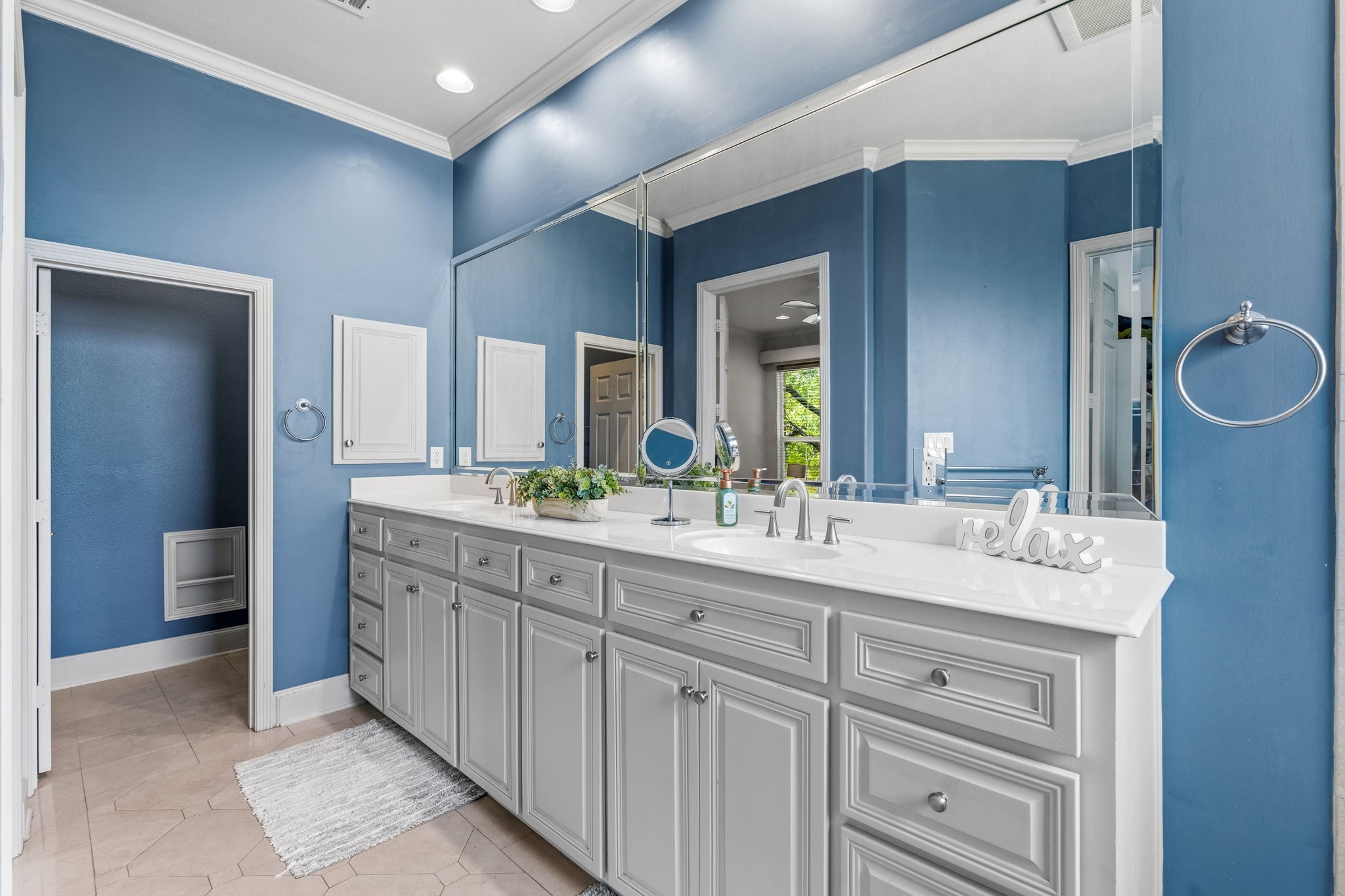 18143 Frankford Lakes Circle Dallas TX 75252