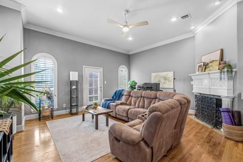 18143 Frankford Lakes Circle Dallas TX 75252