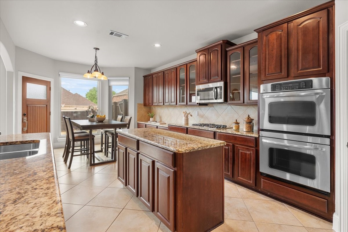 1220 Primrose Court Desoto TX 75115