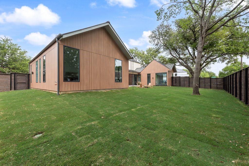 4103 Saranac Drive Dallas TX 75220