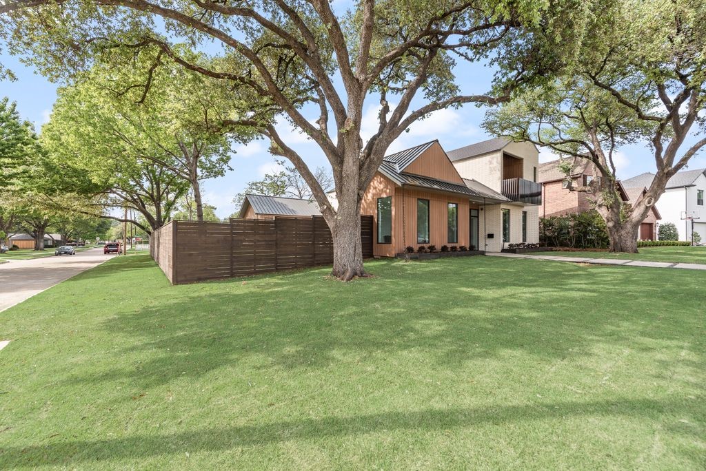 4103 Saranac Drive Dallas TX 75220