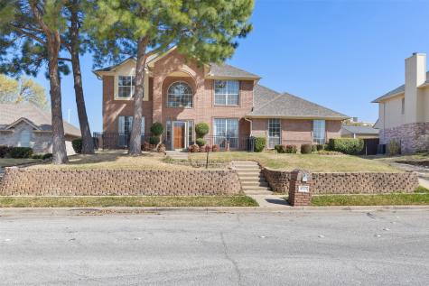 6521 Meadow Lakes Drive North Richland Hills TX 76180