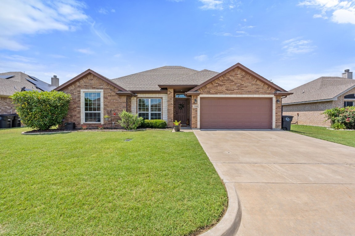 306 Rose Avenue Cleburne TX 76033