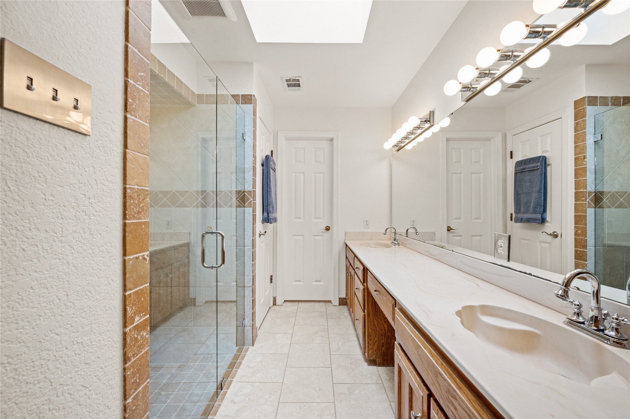 3504 Shorewood Court Arlington TX 76016